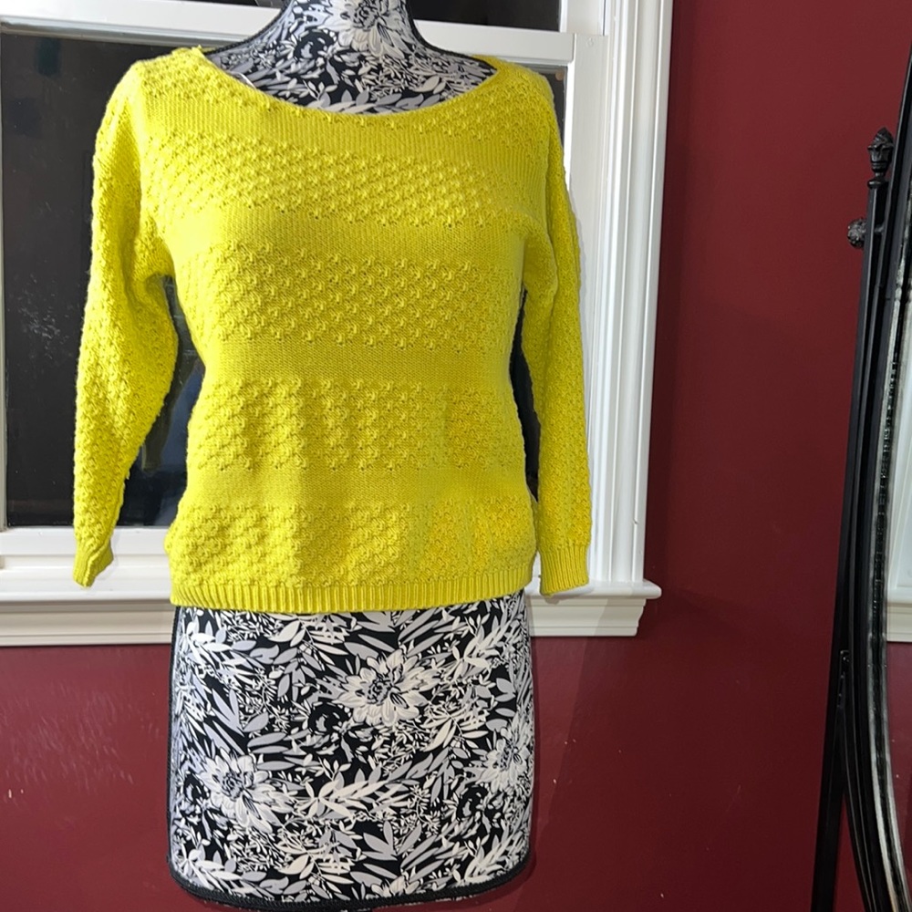 Forever 21 neon yellow knit sweater